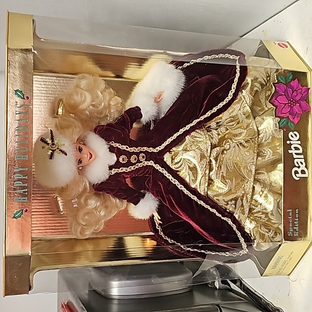 1992 HAPPY HOLIDAYS BARBIE